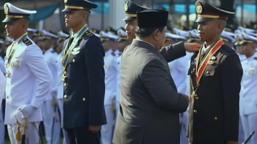 Presiden Prabowo Lantik 2.000 Perwira TNI-Polri, 8 Terbaik Terima Adhi Makayasa